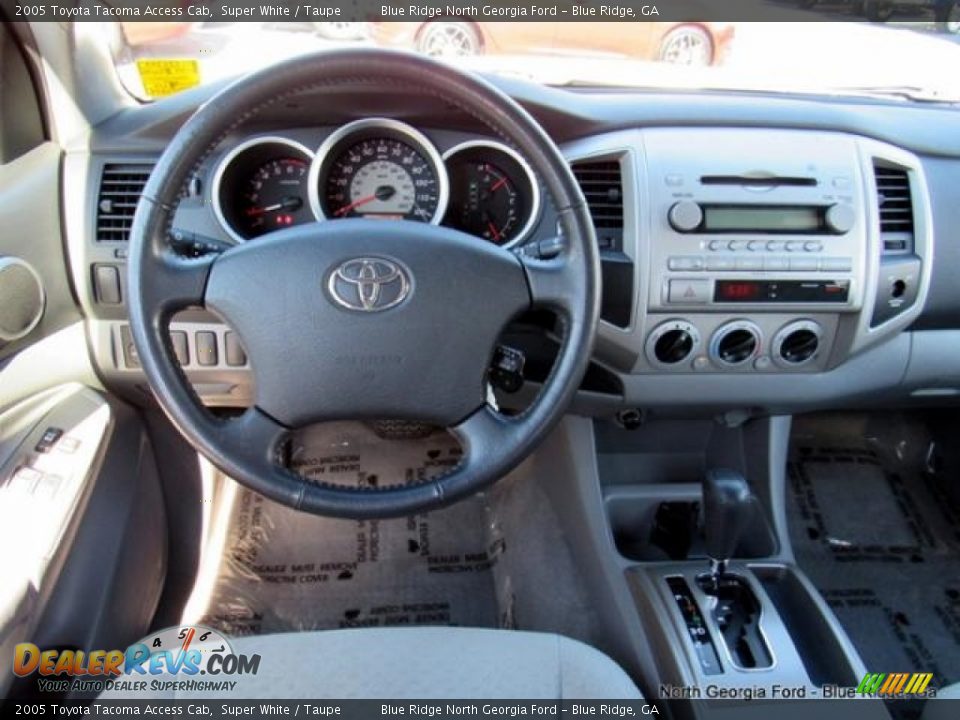 2005 Toyota Tacoma Access Cab Super White / Taupe Photo #17