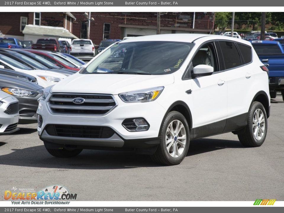 2017 Ford Escape SE 4WD Oxford White / Medium Light Stone Photo #1