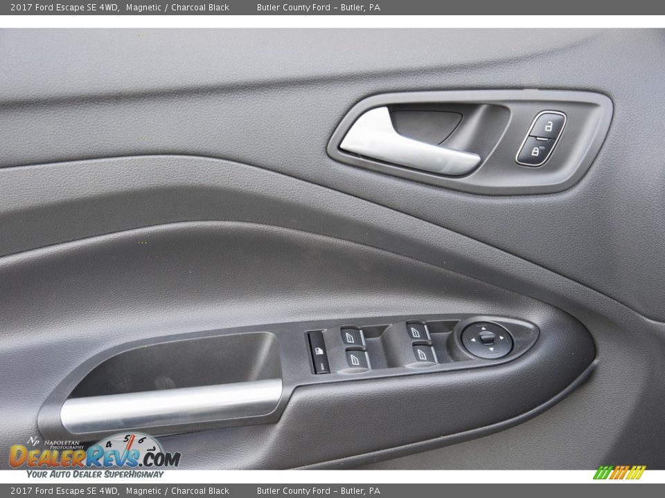 2017 Ford Escape SE 4WD Magnetic / Charcoal Black Photo #5