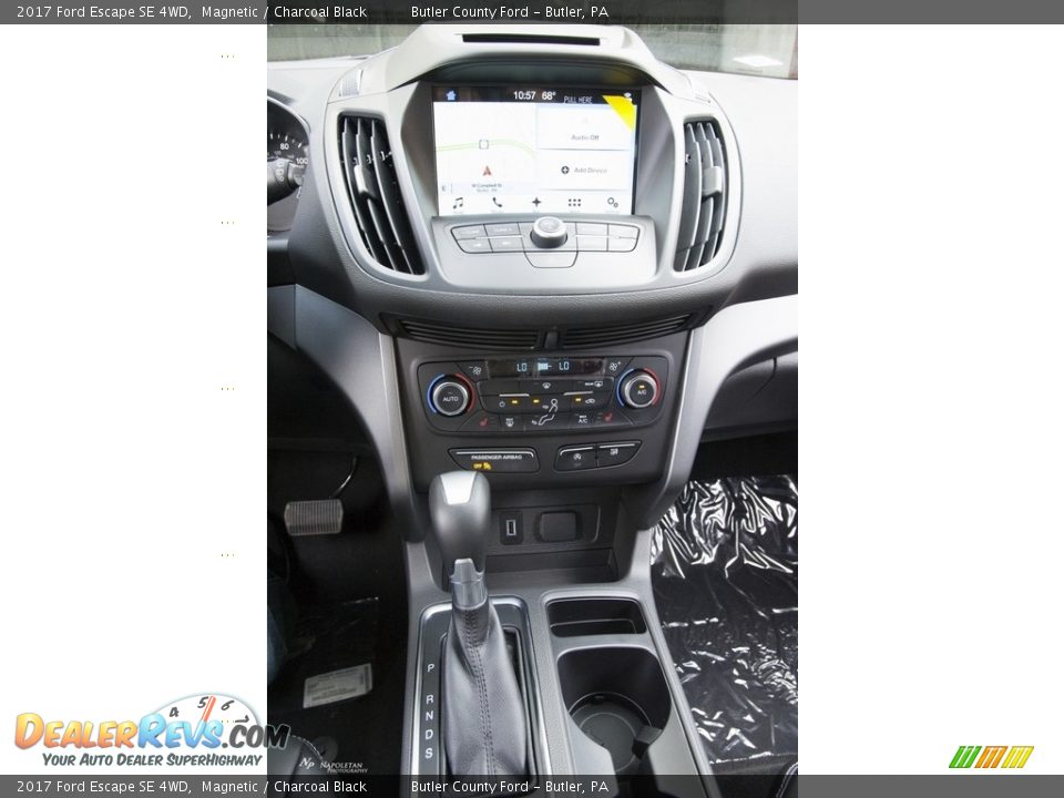 2017 Ford Escape SE 4WD Magnetic / Charcoal Black Photo #12