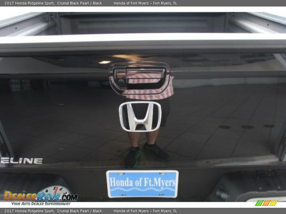 2017 Honda Ridgeline Sport Crystal Black Pearl / Black Photo #28