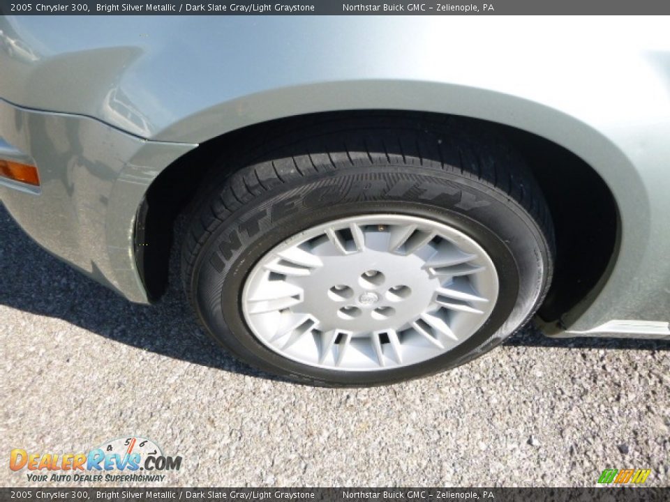 2005 Chrysler 300 Bright Silver Metallic / Dark Slate Gray/Light Graystone Photo #3