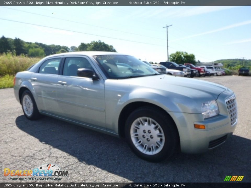 2005 Chrysler 300 Bright Silver Metallic / Dark Slate Gray/Light Graystone Photo #9