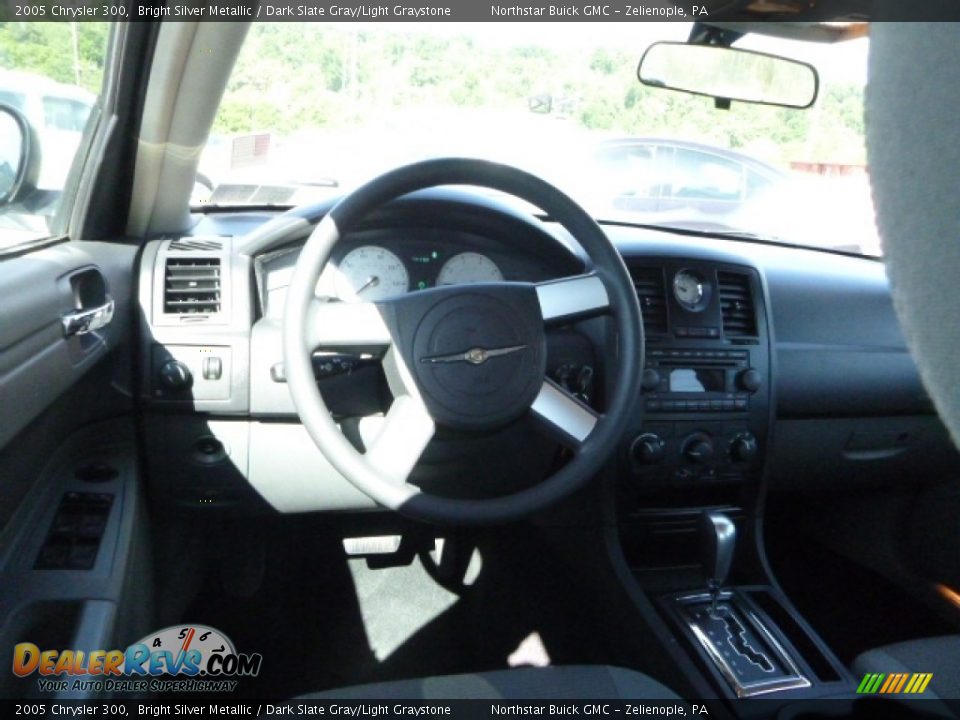 2005 Chrysler 300 Bright Silver Metallic / Dark Slate Gray/Light Graystone Photo #15