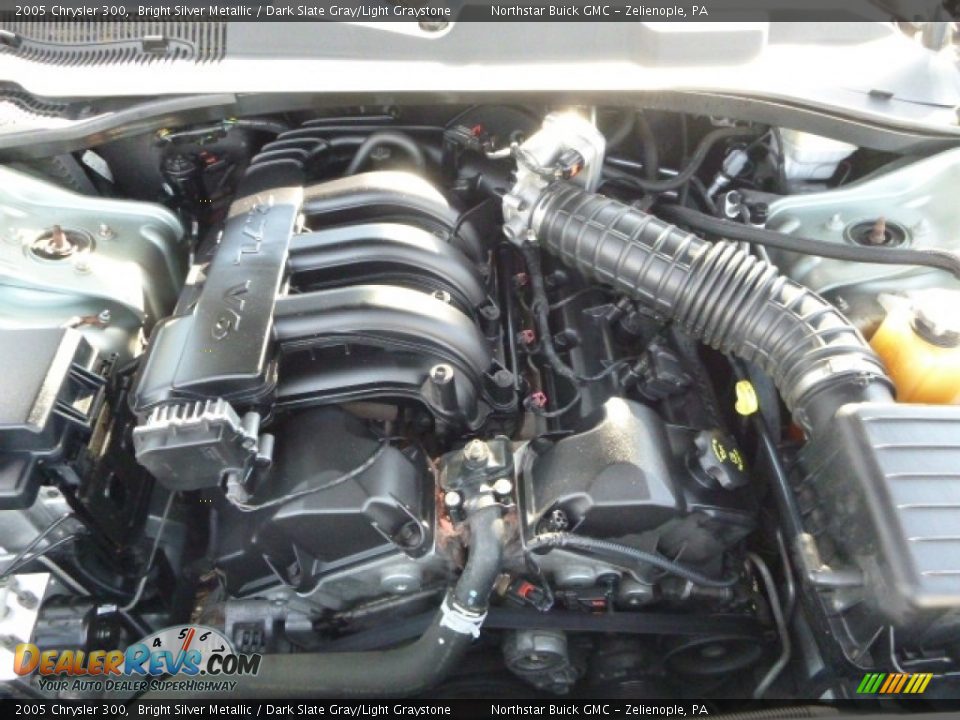 2005 Chrysler 300 Bright Silver Metallic / Dark Slate Gray/Light Graystone Photo #20