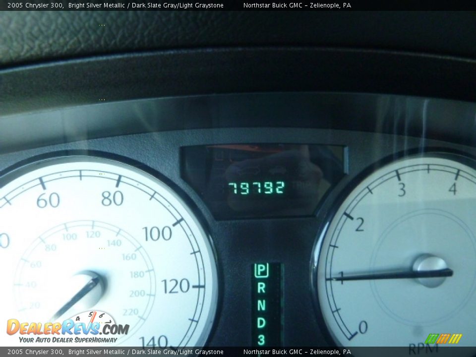 2005 Chrysler 300 Bright Silver Metallic / Dark Slate Gray/Light Graystone Photo #23