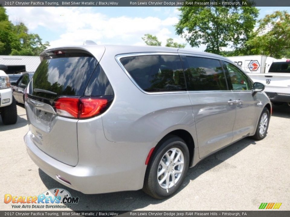 2017 Chrysler Pacifica Touring Billet Silver Metallic / Black/Alloy Photo #8