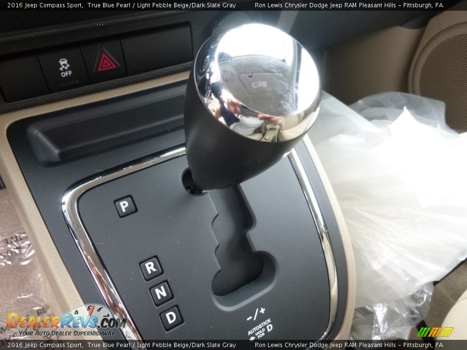 2016 Jeep Compass Sport True Blue Pearl / Light Pebble Beige/Dark Slate Gray Photo #17