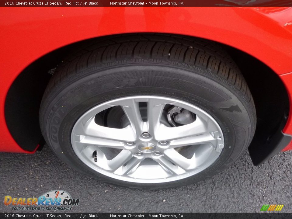 2016 Chevrolet Cruze LT Sedan Red Hot / Jet Black Photo #9