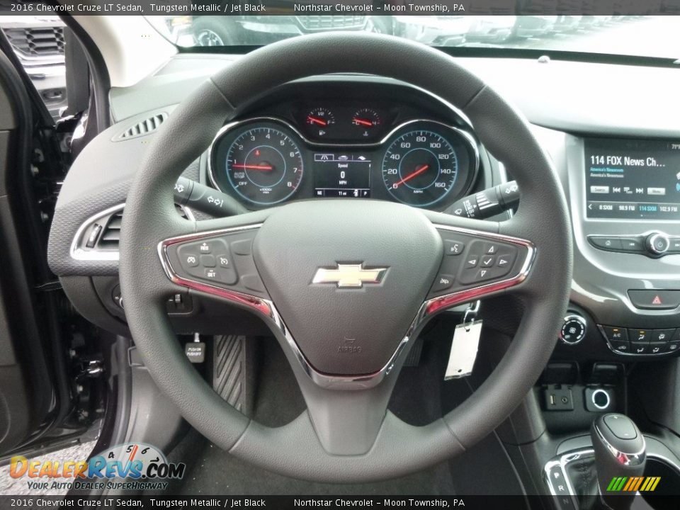 2016 Chevrolet Cruze LT Sedan Tungsten Metallic / Jet Black Photo #16