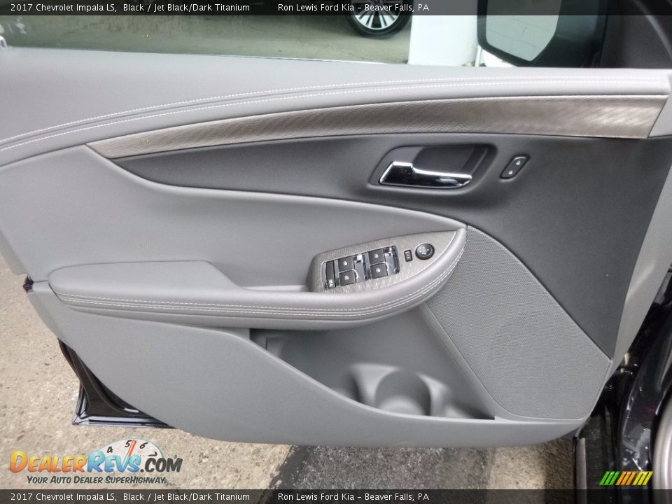 Door Panel of 2017 Chevrolet Impala LS Photo #15