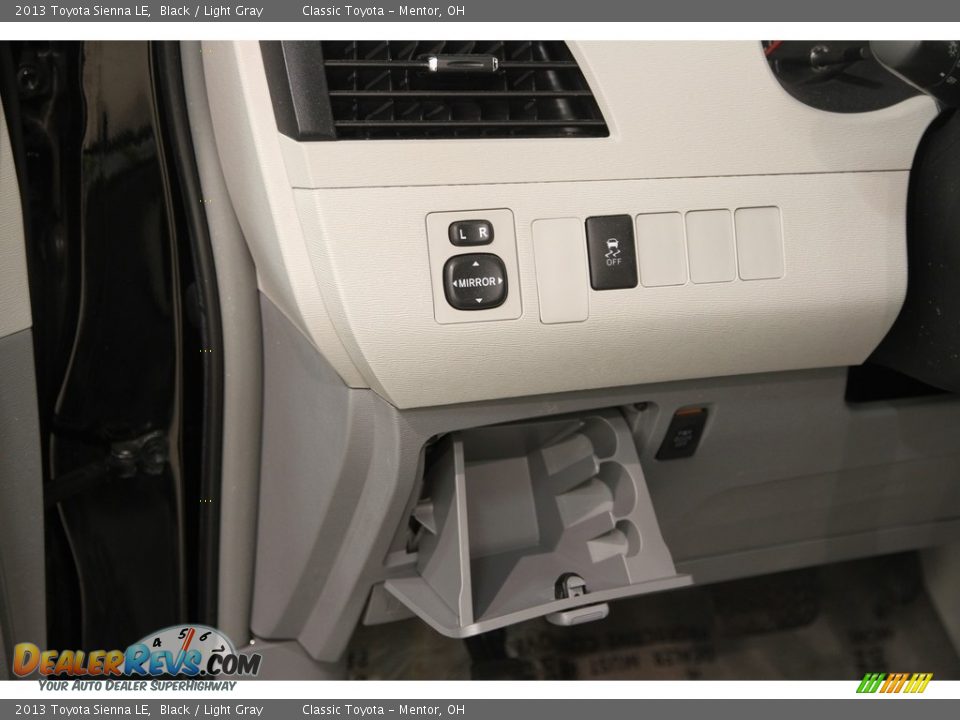 2013 Toyota Sienna LE Black / Light Gray Photo #5