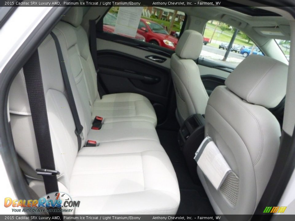 2015 Cadillac SRX Luxury AWD Platinum Ice Tricoat / Light Titanium/Ebony Photo #5