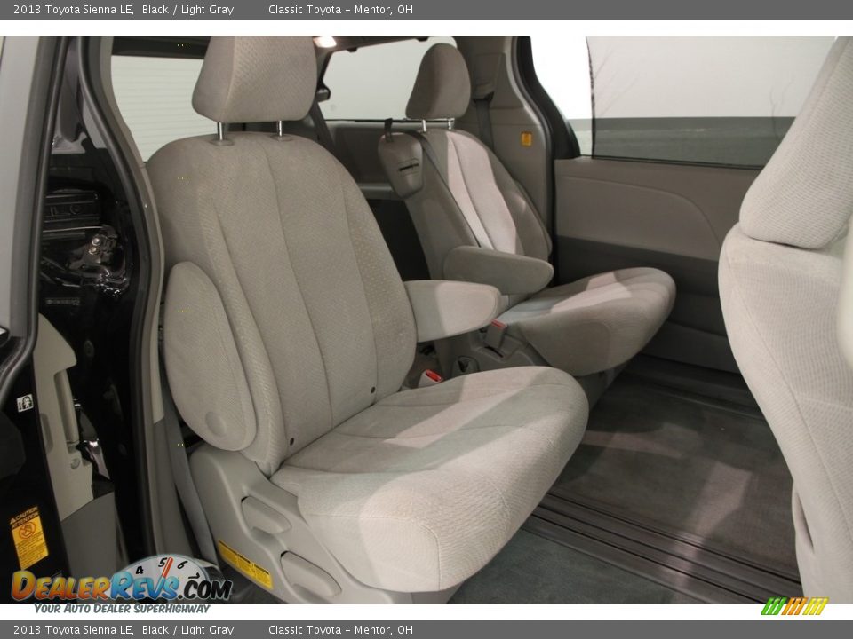 2013 Toyota Sienna LE Black / Light Gray Photo #15