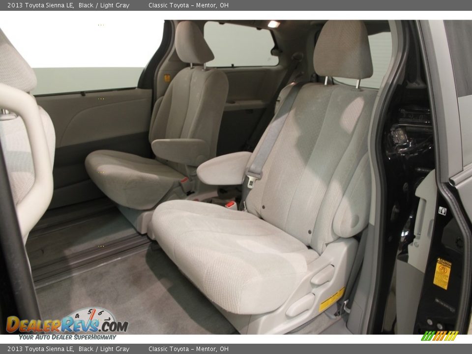 2013 Toyota Sienna LE Black / Light Gray Photo #16