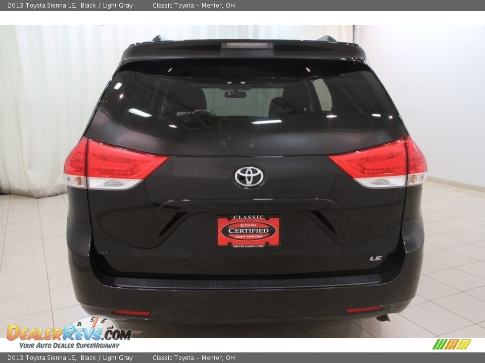 2013 Toyota Sienna LE Black / Light Gray Photo #17