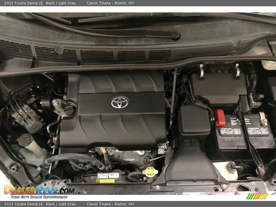 2013 Toyota Sienna LE Black / Light Gray Photo #18