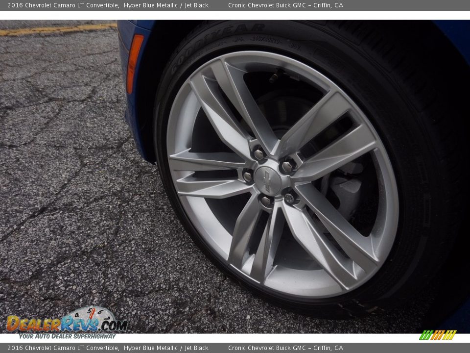 2016 Chevrolet Camaro LT Convertible Wheel Photo #11