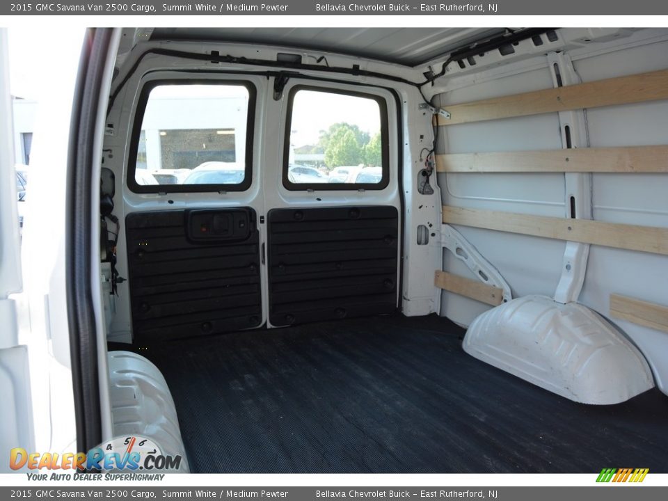 2015 GMC Savana Van 2500 Cargo Summit White / Medium Pewter Photo #11