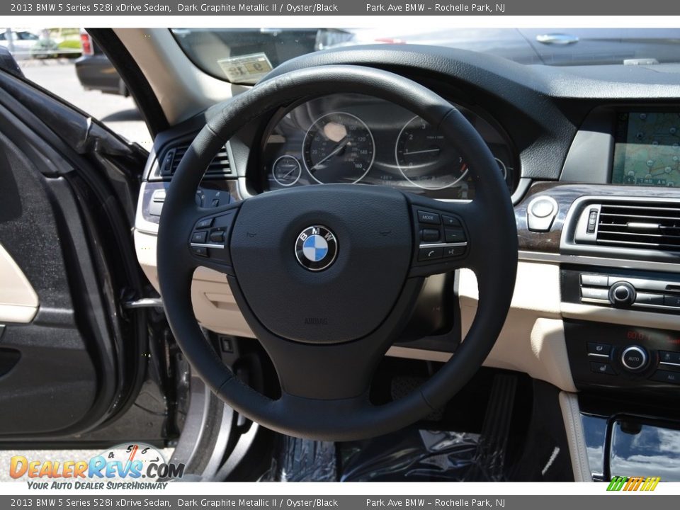 2013 BMW 5 Series 528i xDrive Sedan Dark Graphite Metallic II / Oyster/Black Photo #17