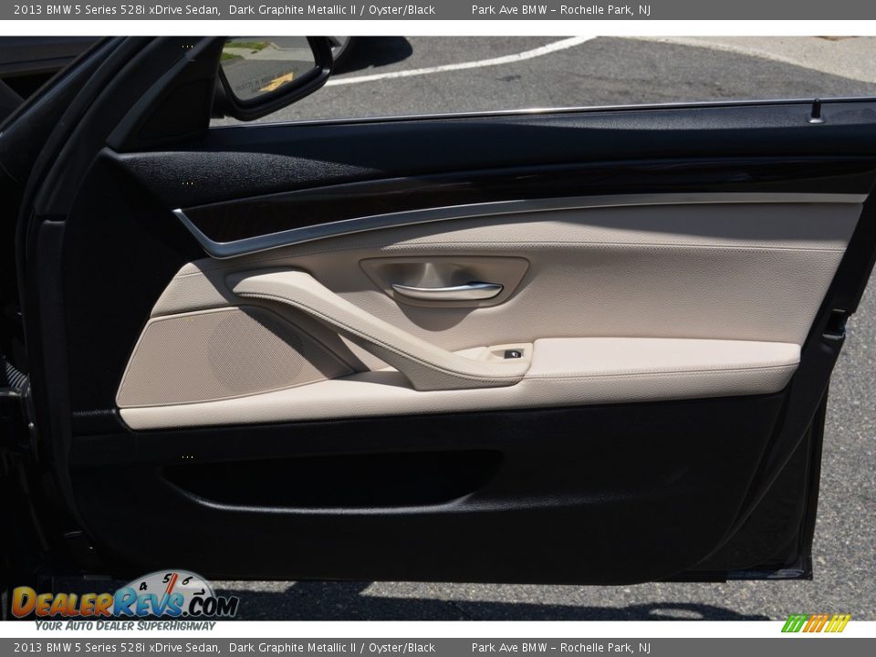 2013 BMW 5 Series 528i xDrive Sedan Dark Graphite Metallic II / Oyster/Black Photo #25