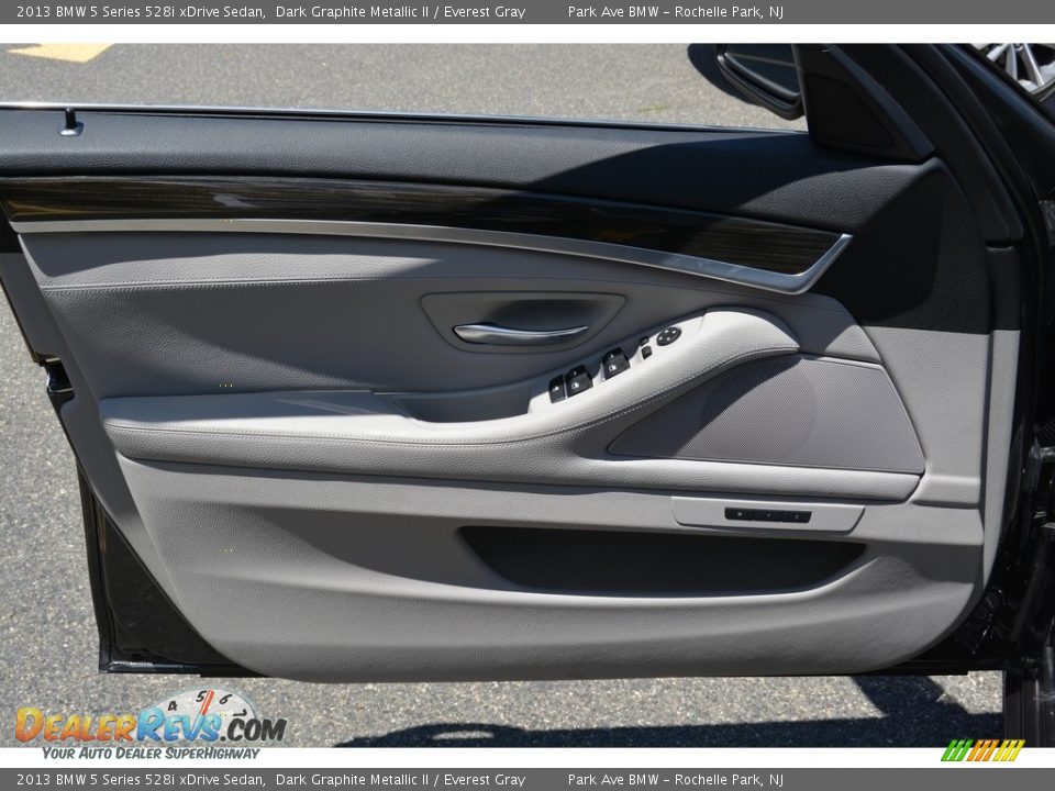 2013 BMW 5 Series 528i xDrive Sedan Dark Graphite Metallic II / Everest Gray Photo #8