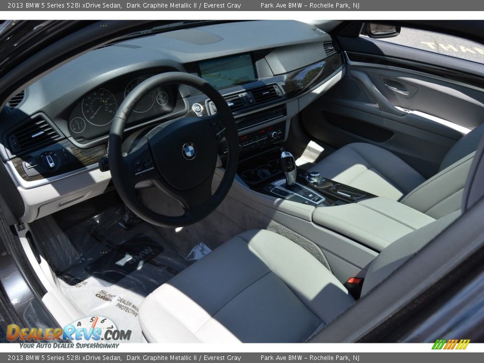 2013 BMW 5 Series 528i xDrive Sedan Dark Graphite Metallic II / Everest Gray Photo #10