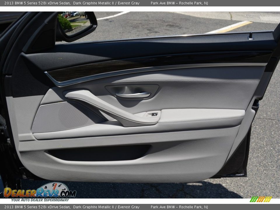 2013 BMW 5 Series 528i xDrive Sedan Dark Graphite Metallic II / Everest Gray Photo #25