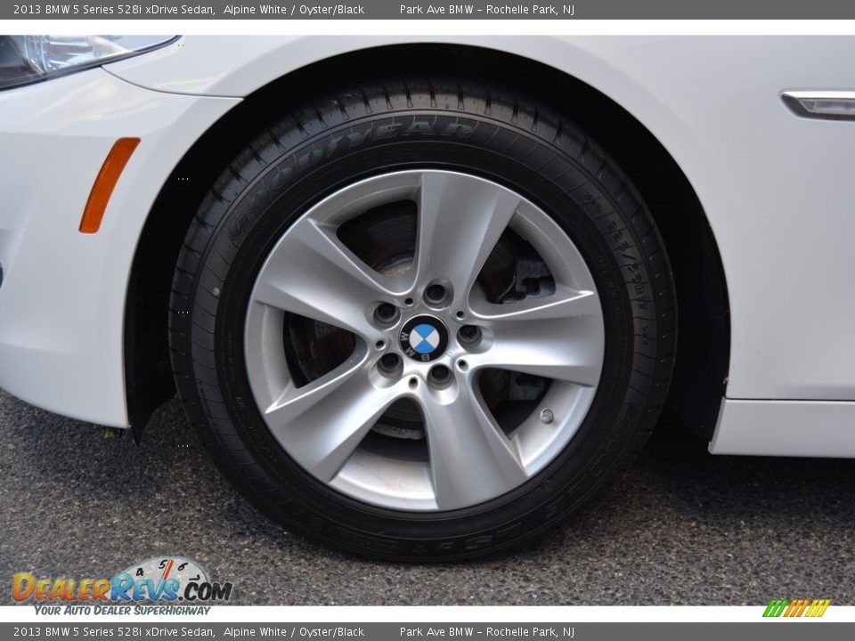 2013 BMW 5 Series 528i xDrive Sedan Alpine White / Oyster/Black Photo #31