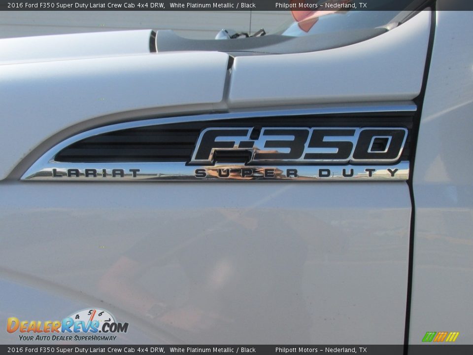 2016 Ford F350 Super Duty Lariat Crew Cab 4x4 DRW White Platinum Metallic / Black Photo #14