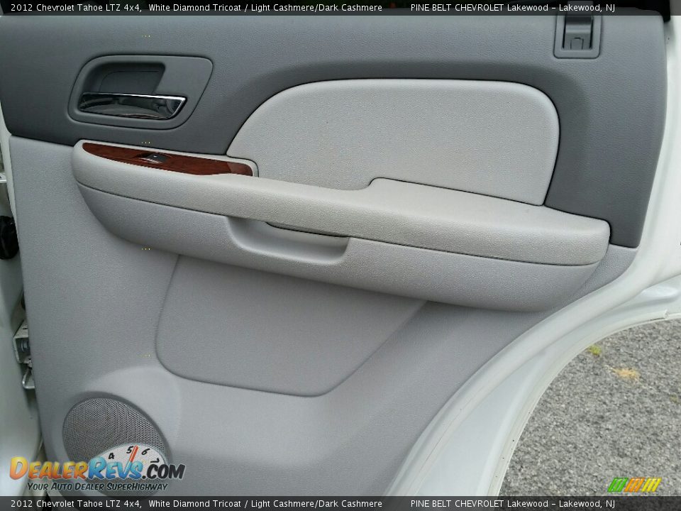 2012 Chevrolet Tahoe LTZ 4x4 White Diamond Tricoat / Light Cashmere/Dark Cashmere Photo #14