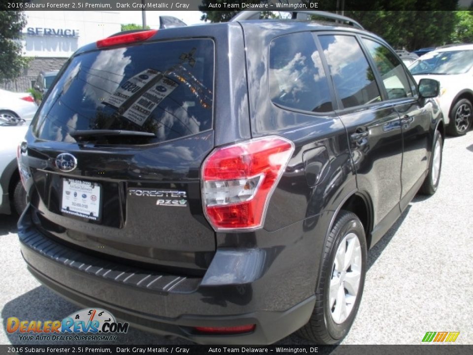 2016 Subaru Forester 2.5i Premium Dark Gray Metallic / Gray Photo #6