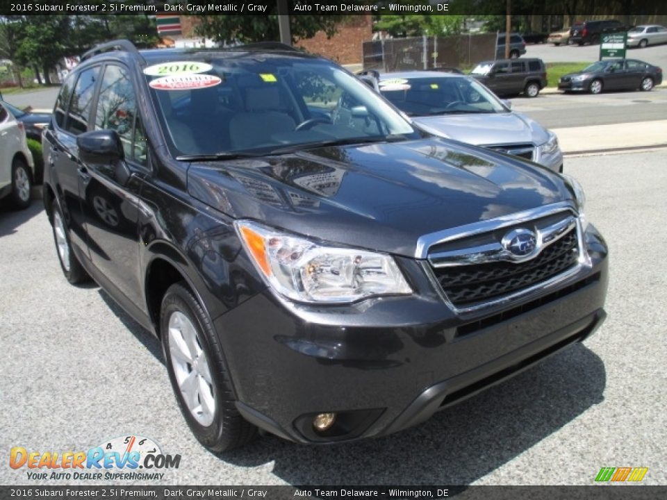 2016 Subaru Forester 2.5i Premium Dark Gray Metallic / Gray Photo #8