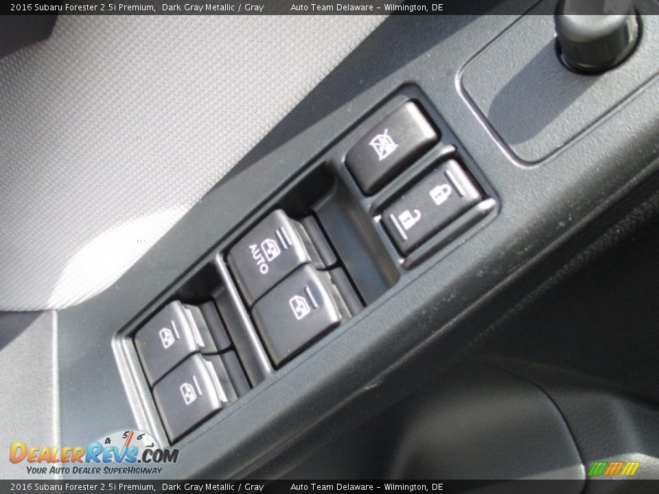 2016 Subaru Forester 2.5i Premium Dark Gray Metallic / Gray Photo #19
