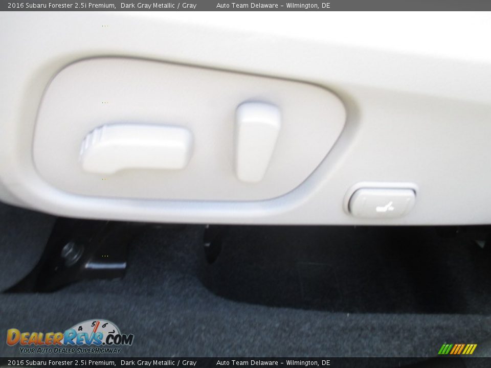 2016 Subaru Forester 2.5i Premium Dark Gray Metallic / Gray Photo #32