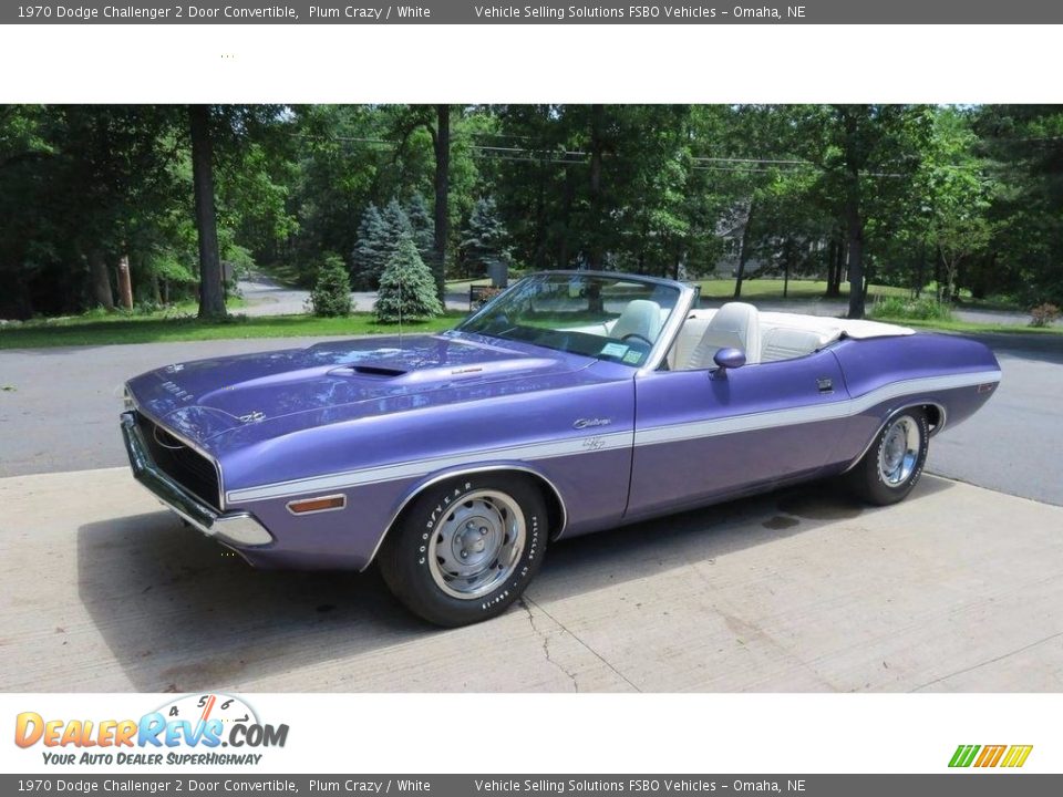 Front 3/4 View of 1970 Dodge Challenger 2 Door Convertible Photo #1