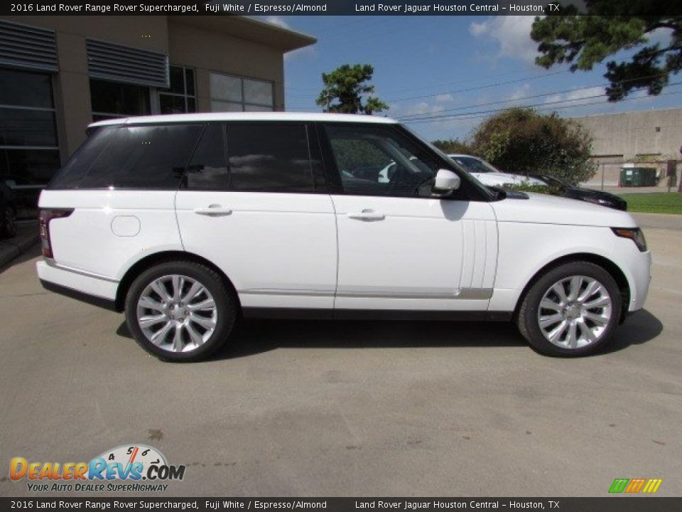 2016 Land Rover Range Rover Supercharged Fuji White / Espresso/Almond Photo #10