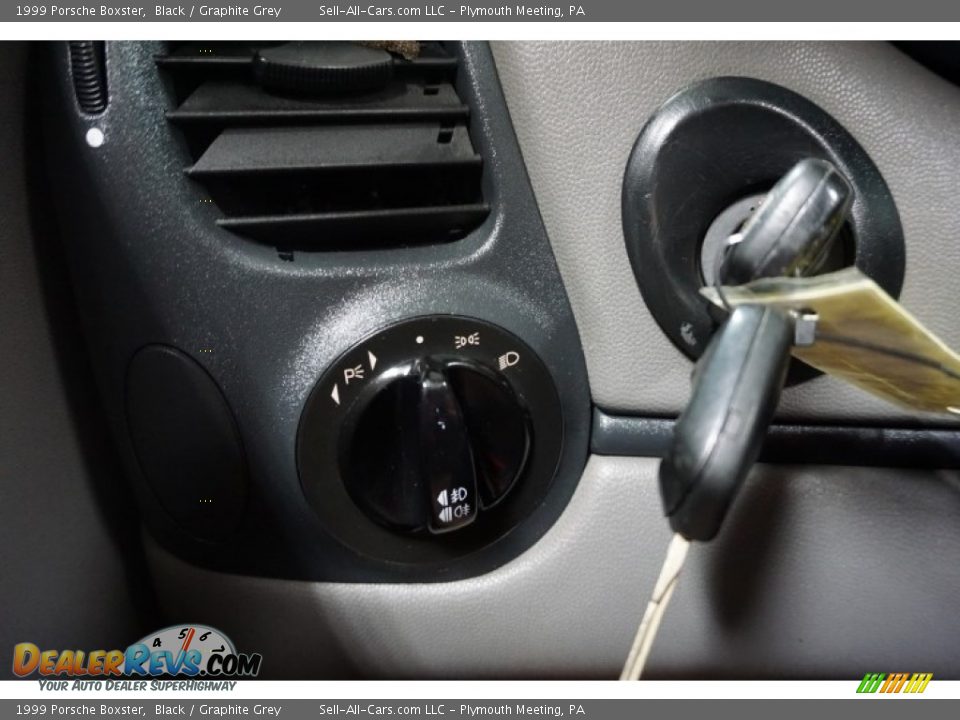 1999 Porsche Boxster Black / Graphite Grey Photo #30
