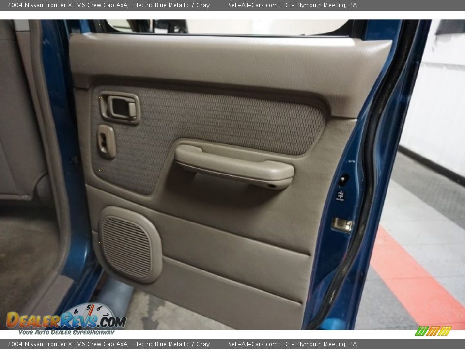 2004 Nissan Frontier XE V6 Crew Cab 4x4 Electric Blue Metallic / Gray Photo #16