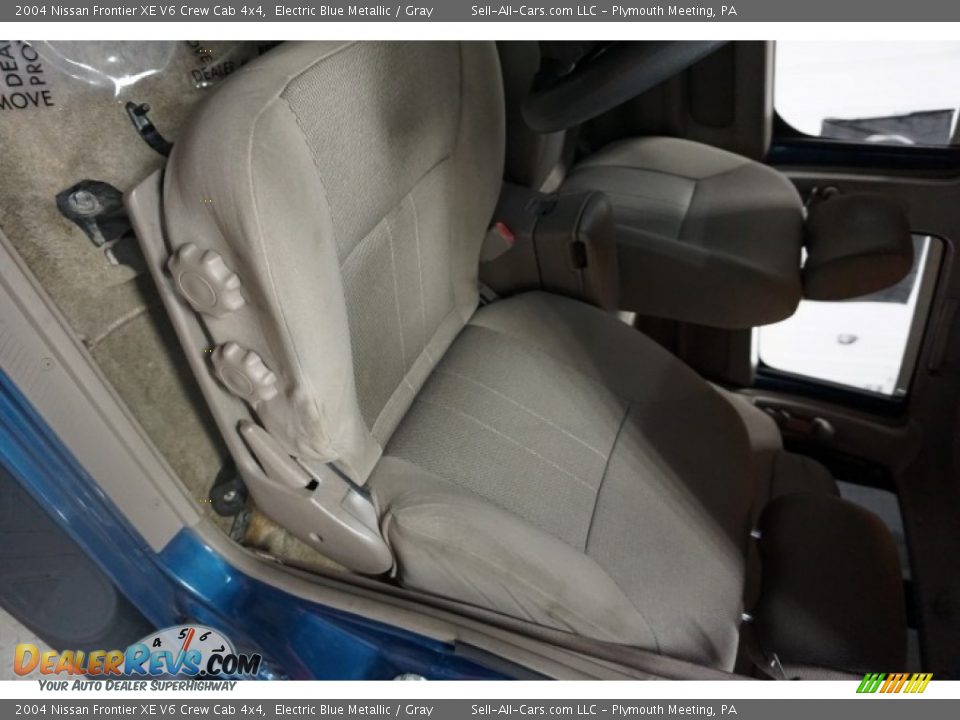2004 Nissan Frontier XE V6 Crew Cab 4x4 Electric Blue Metallic / Gray Photo #23