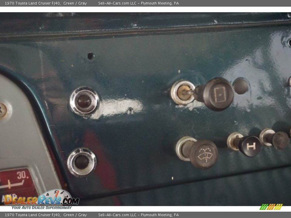 Controls of 1970 Toyota Land Cruiser FJ40 Photo #34