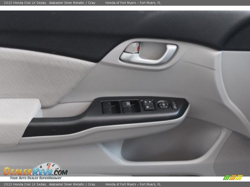 2013 Honda Civic LX Sedan Alabaster Silver Metallic / Gray Photo #7