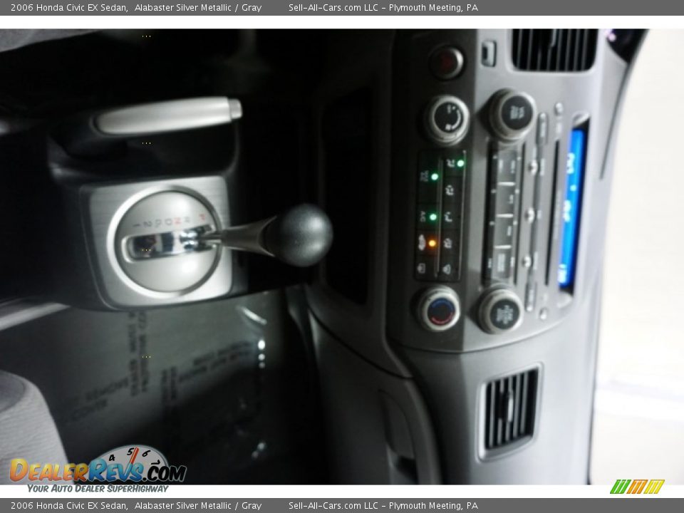 2006 Honda Civic EX Sedan Alabaster Silver Metallic / Gray Photo #36