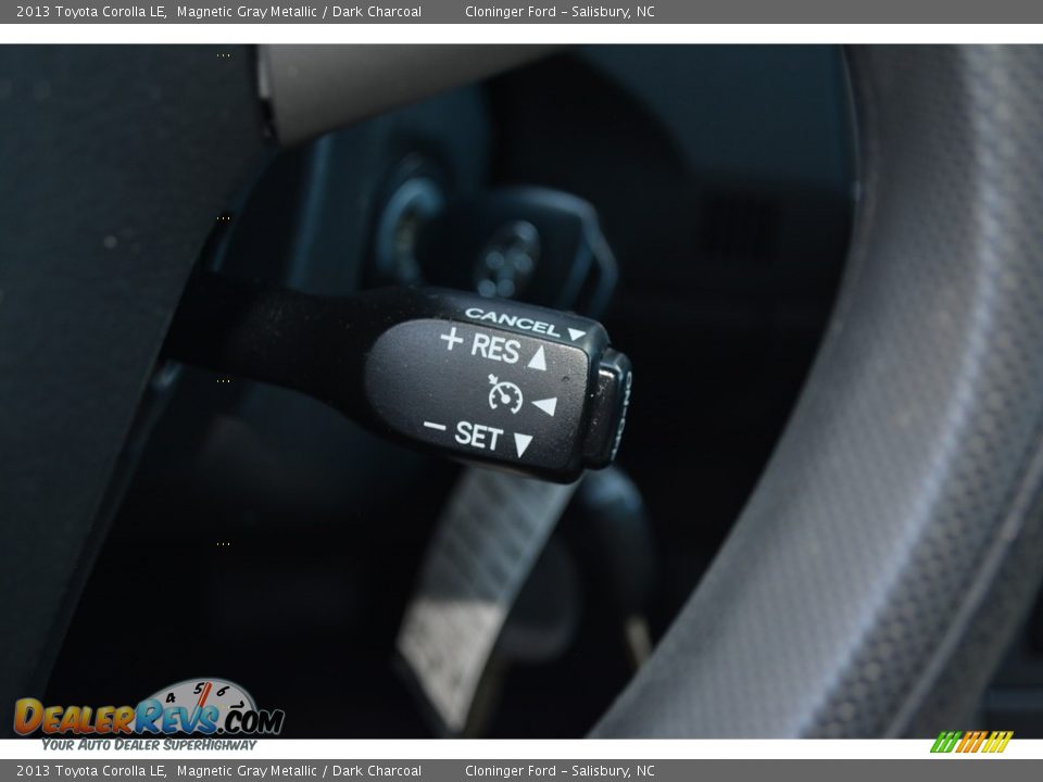 2013 Toyota Corolla LE Magnetic Gray Metallic / Dark Charcoal Photo #21