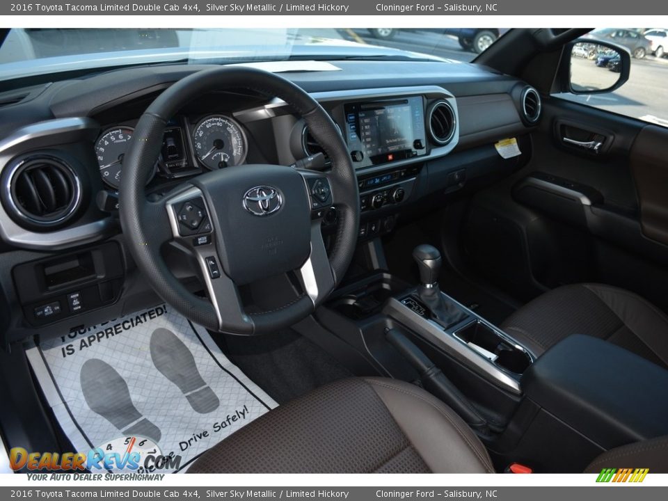 Dashboard of 2016 Toyota Tacoma Limited Double Cab 4x4 Photo #13