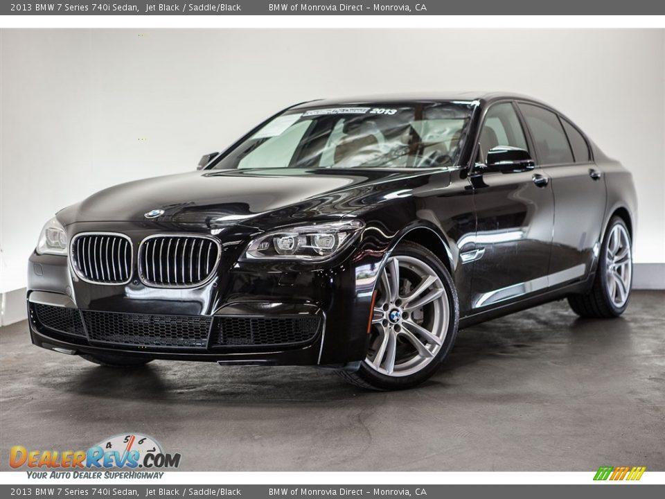 Front 3/4 View of 2013 BMW 7 Series 740i Sedan Photo #12