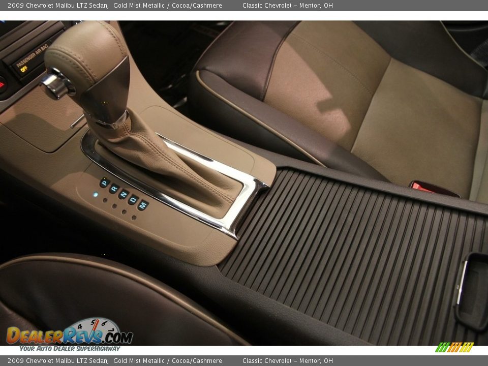 2009 Chevrolet Malibu LTZ Sedan Gold Mist Metallic / Cocoa/Cashmere Photo #11