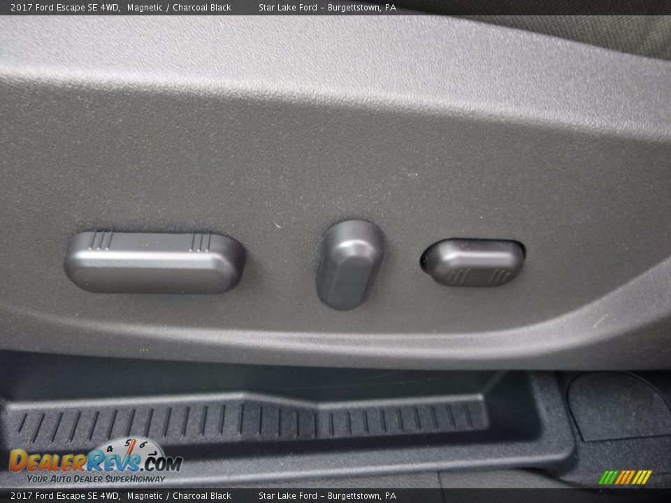 2017 Ford Escape SE 4WD Magnetic / Charcoal Black Photo #16