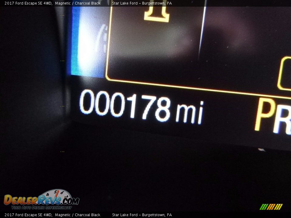 2017 Ford Escape SE 4WD Magnetic / Charcoal Black Photo #20