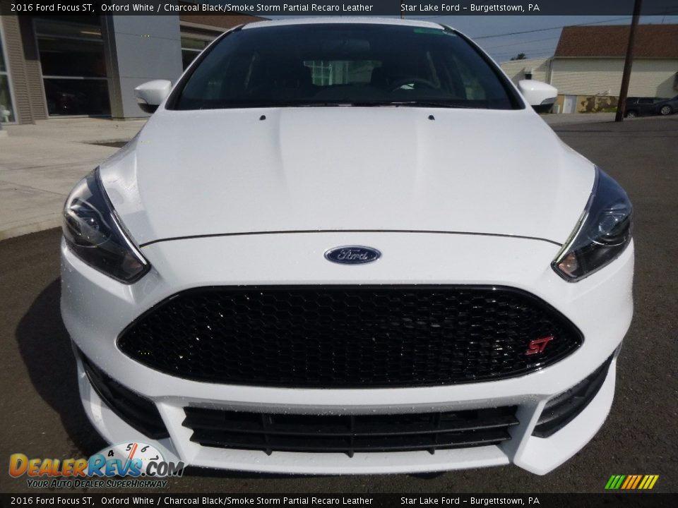 2016 Ford Focus ST Oxford White / Charcoal Black/Smoke Storm Partial Recaro Leather Photo #2